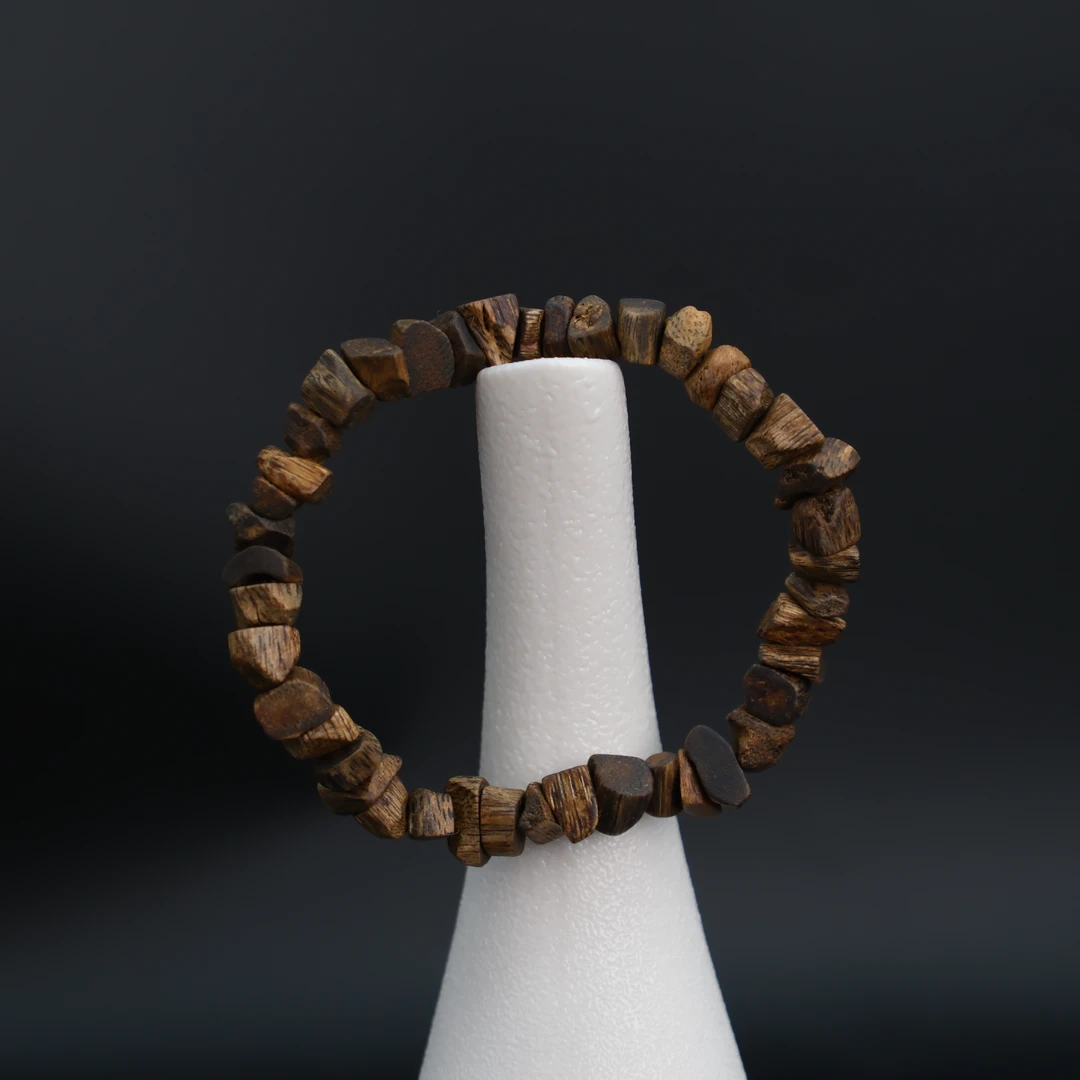 《交个朋友》海南莺歌绿奇楠碎银子沉香 多样性发其一