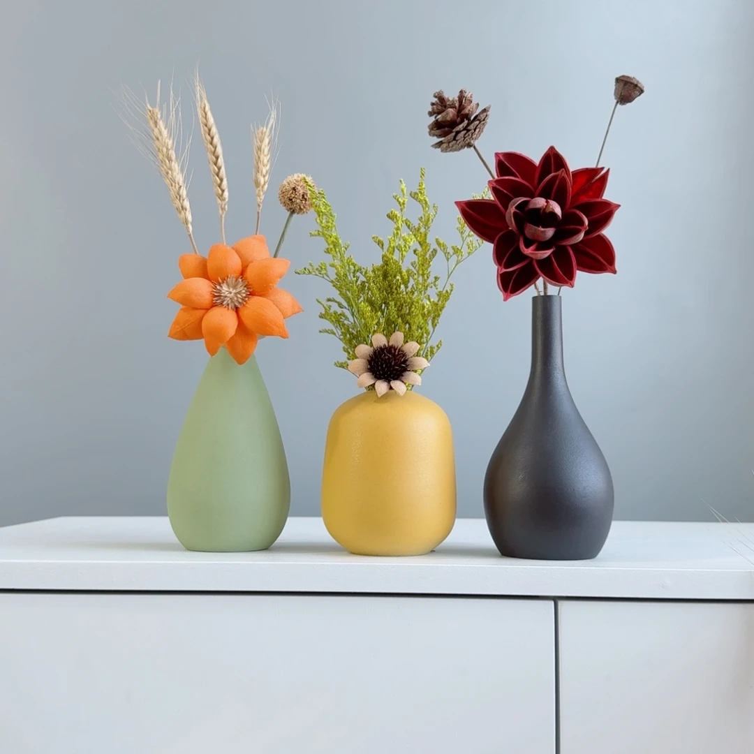 瓷片陶瓷小花瓶含花总高约20-30cm