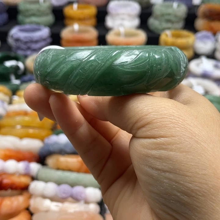 石英质玉未镶嵌手镯