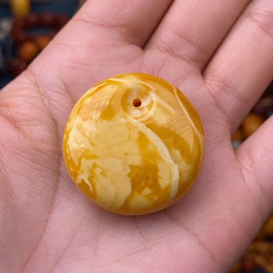 蜜蜡裸石未镶嵌蜜蜡