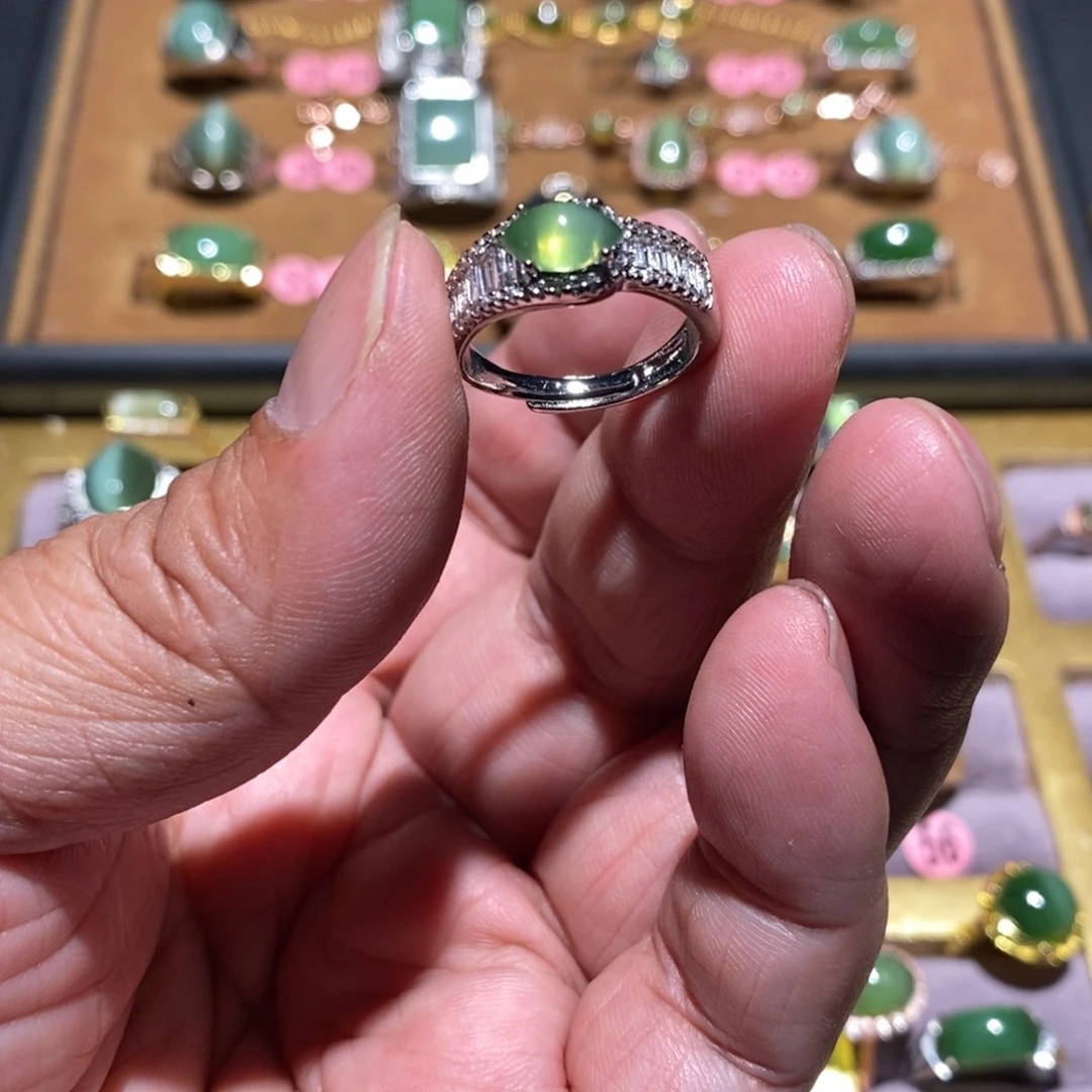 和田玉（碧玉）戒指未镶嵌