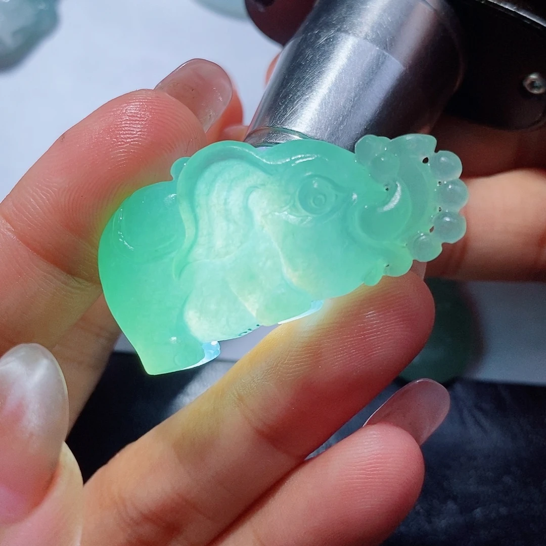 定制翡翠未镶嵌翡翠