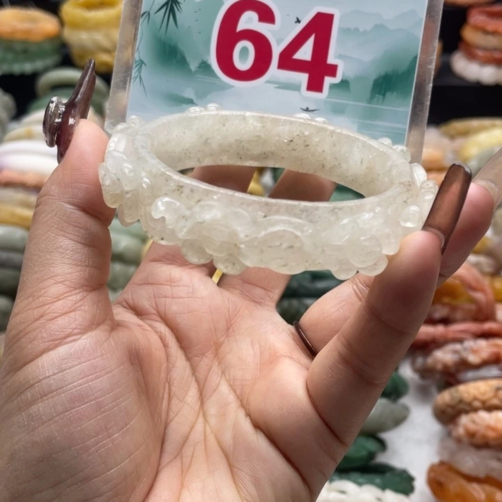 石英岩玉未镶嵌手镯