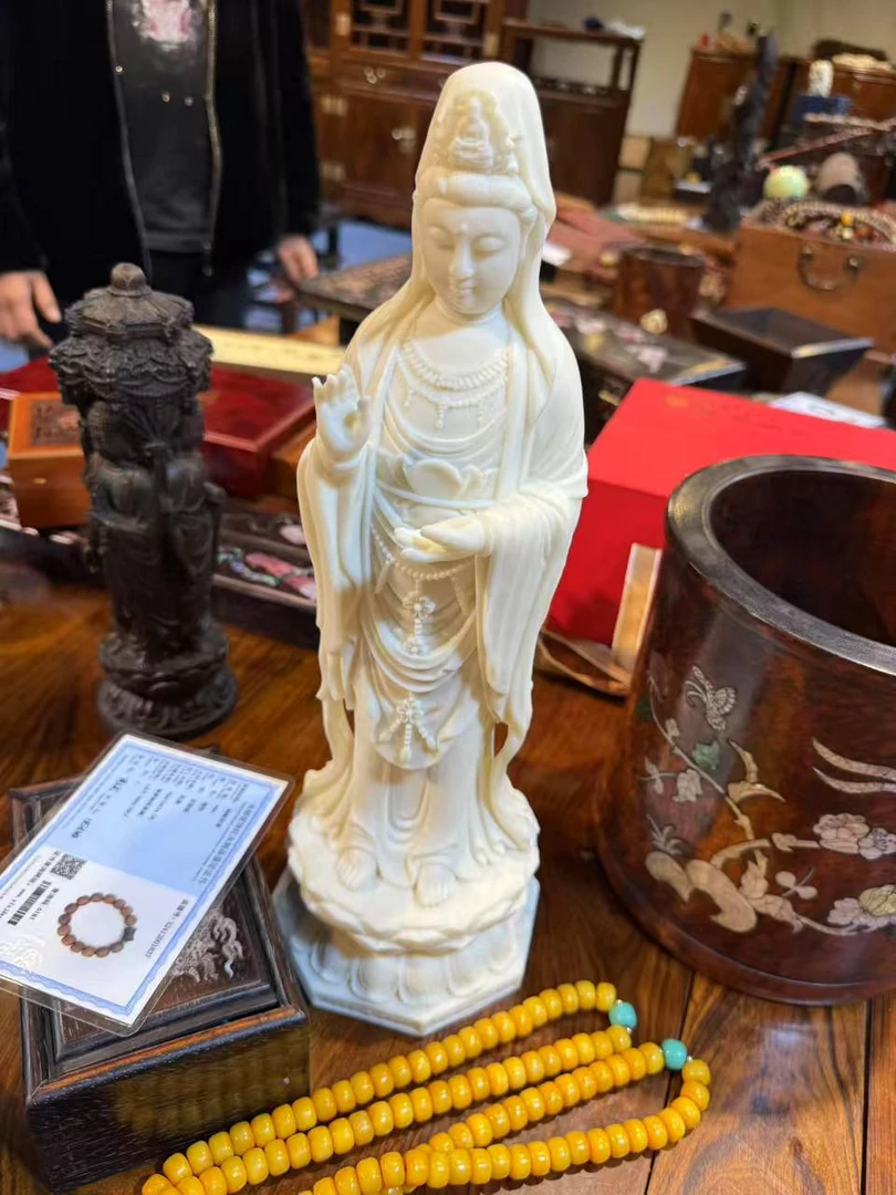 x y  木雕工艺品