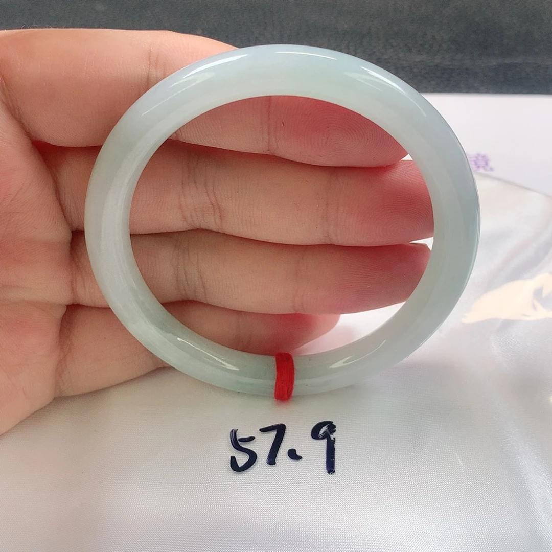 未镶嵌手镯（圆镯）翡翠358号