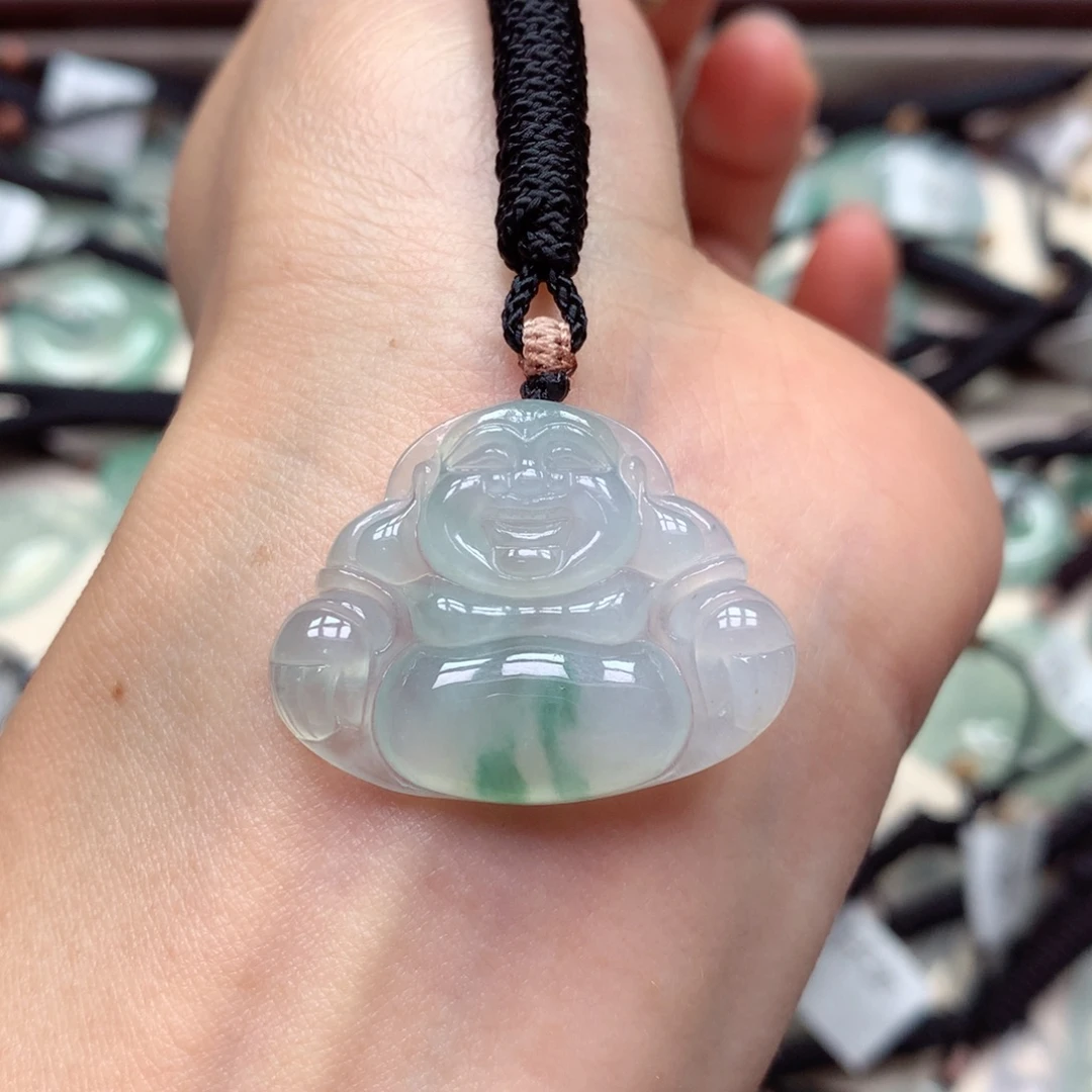 翡翠未镶嵌颈饰佛公