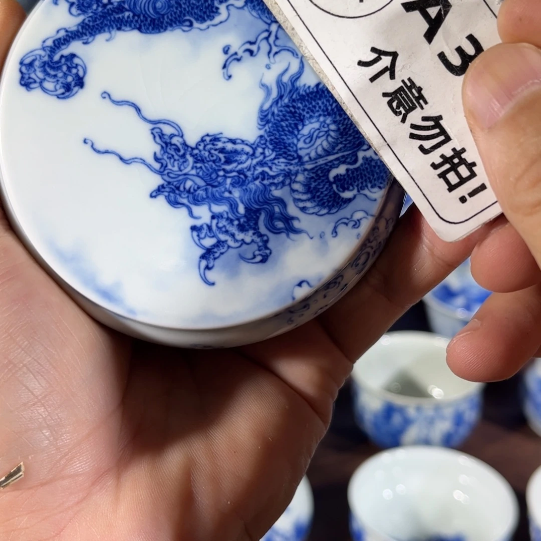 杯子手工手绘的陶瓷