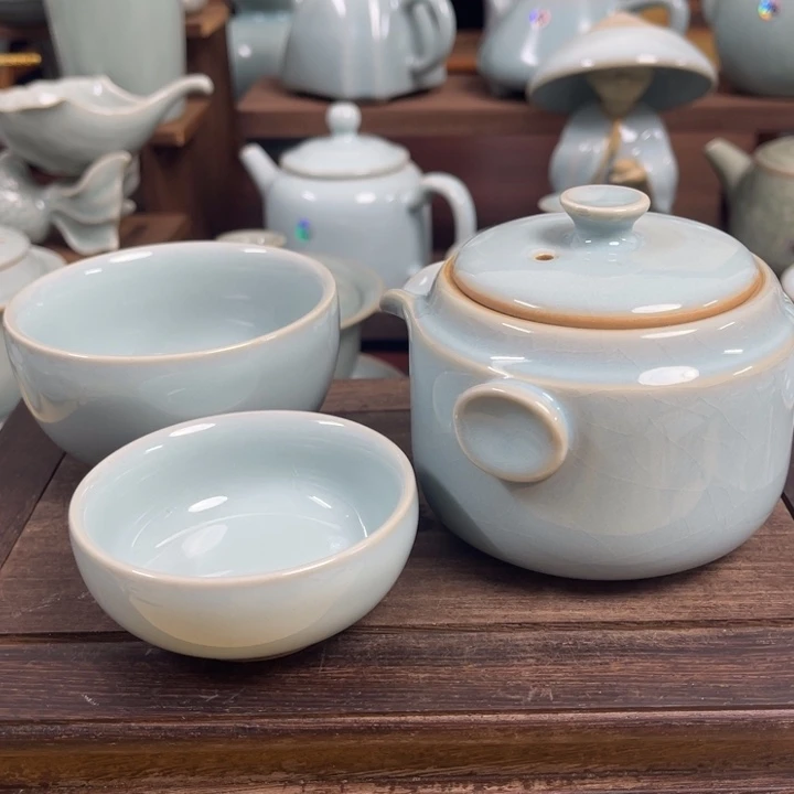 汝州原矿原釉微瑕一壶二杯