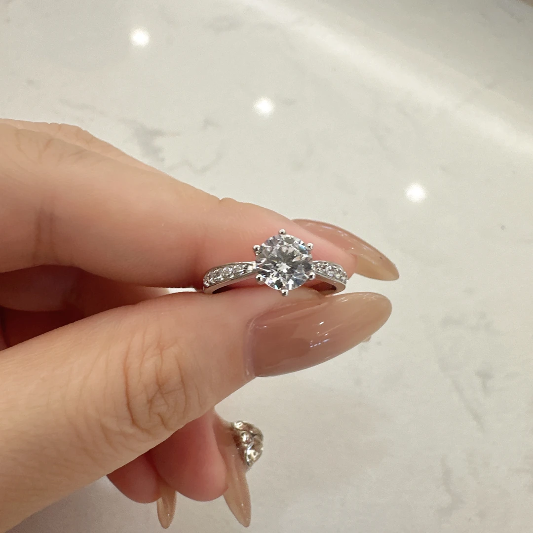 铂金950戒指3.16克11圈