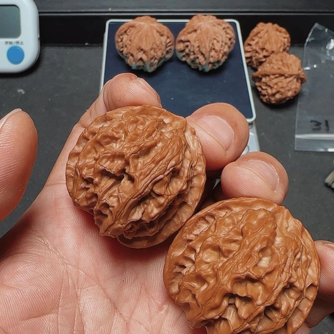 清***心文玩核桃吊坠38苹果园