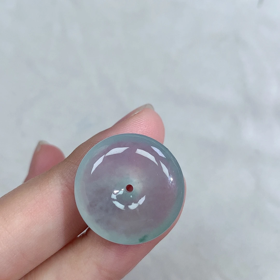 颈饰未镶嵌翡翠平安扣