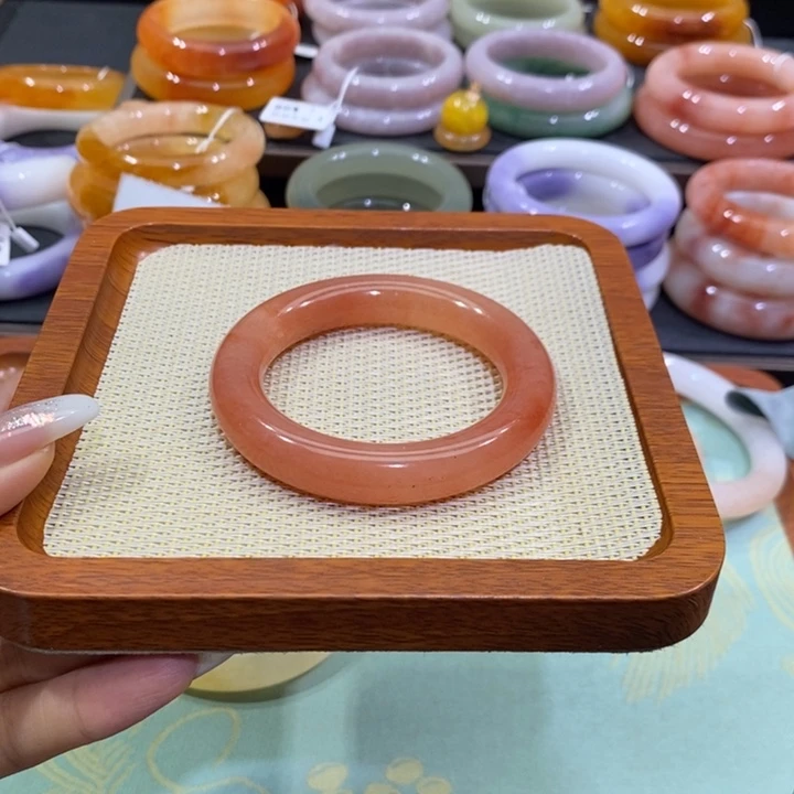 石英质玉未镶嵌手镯53