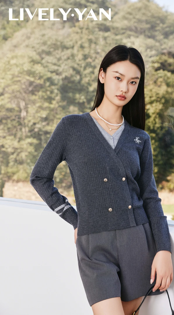 LIVELY.YAN俪妍73665时尚显瘦灰色针织