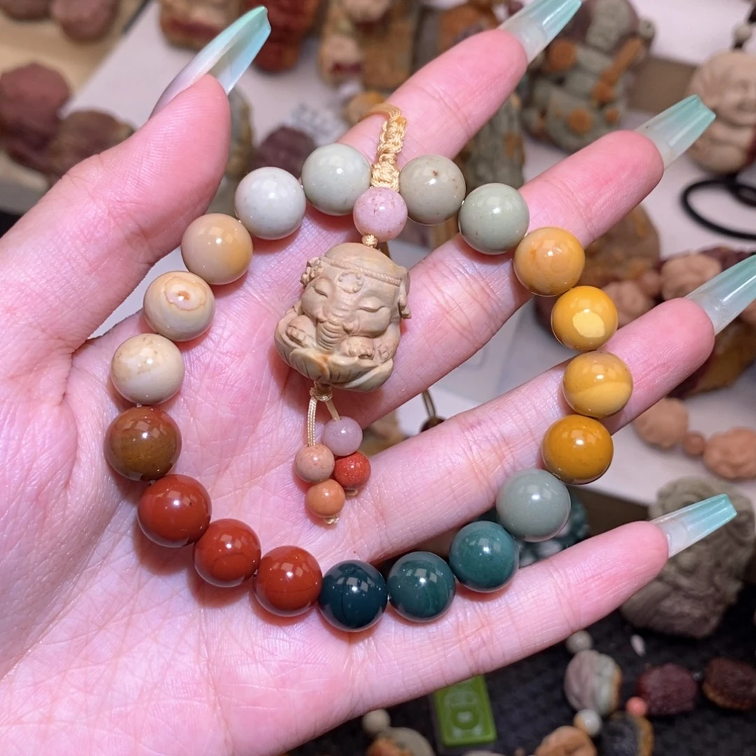 未镶嵌手串石英质玉（阿拉善玉）