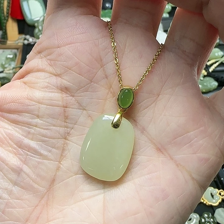 颈饰银S925镶嵌和田玉