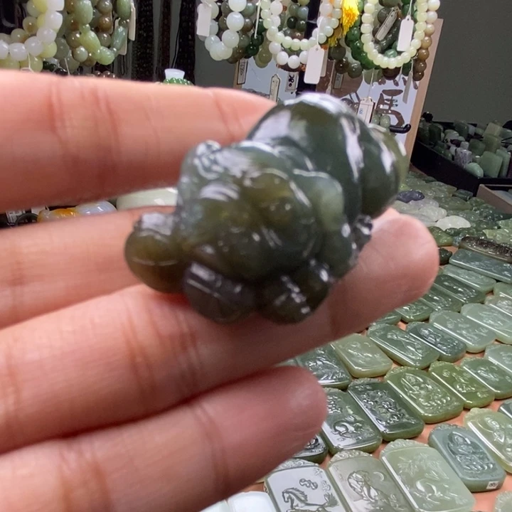 和田玉未镶嵌颈饰和田玉