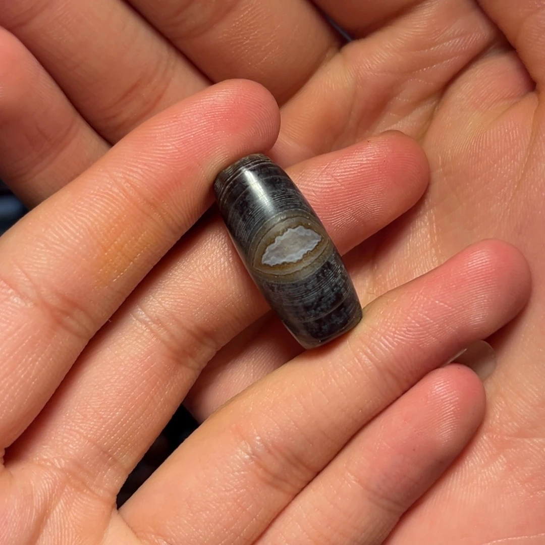 玛瑙/玉髓未镶嵌珠宝奇石