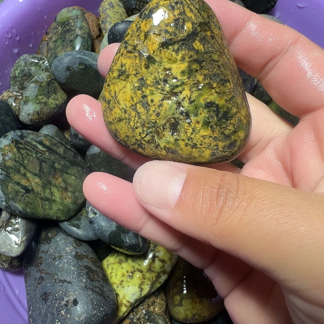 蛇纹石玉合金珠宝奇石铭****卖