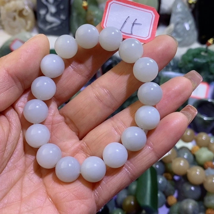 和田玉边角料未镶嵌