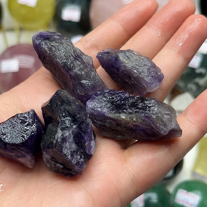 水晶珠宝半成品未镶嵌88克紫水晶原石