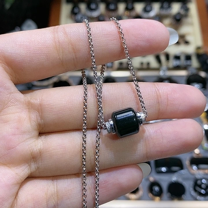 套链18K金镶嵌翡翠路路通