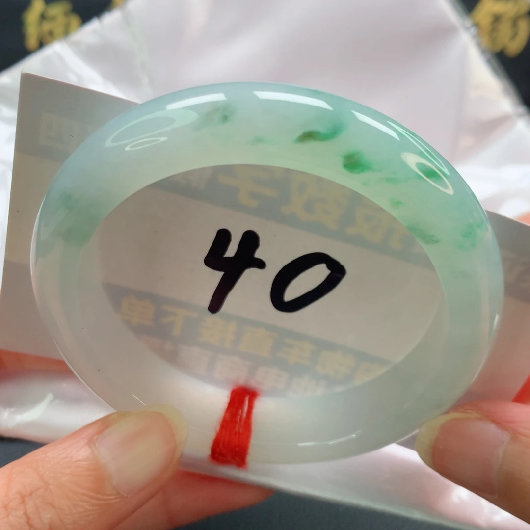 未镶嵌手镯翡翠正圈胶润飘绿花