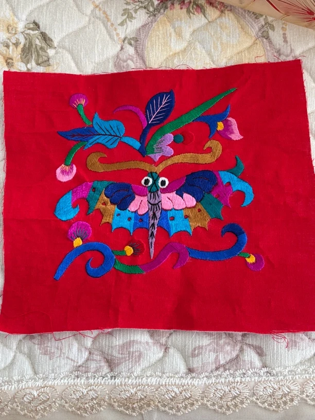 只是链接 非实物 慎拍 施洞 蝴蝶妈妈 平绣