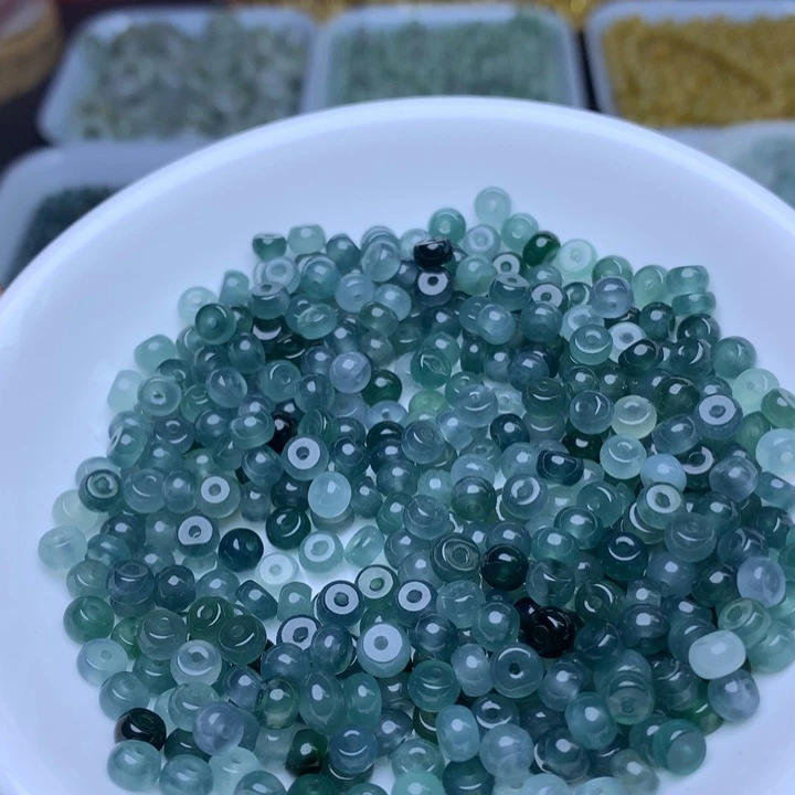 翡翠散珠卡3乘5冰蓝水60个