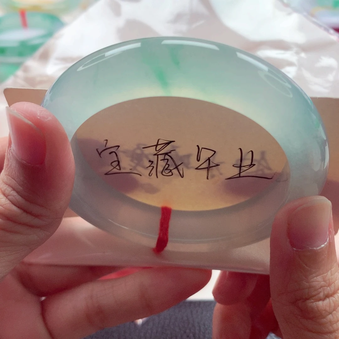 翡翠未镶嵌手镯55高冰炸光冰晴飘金丝绿毕业A