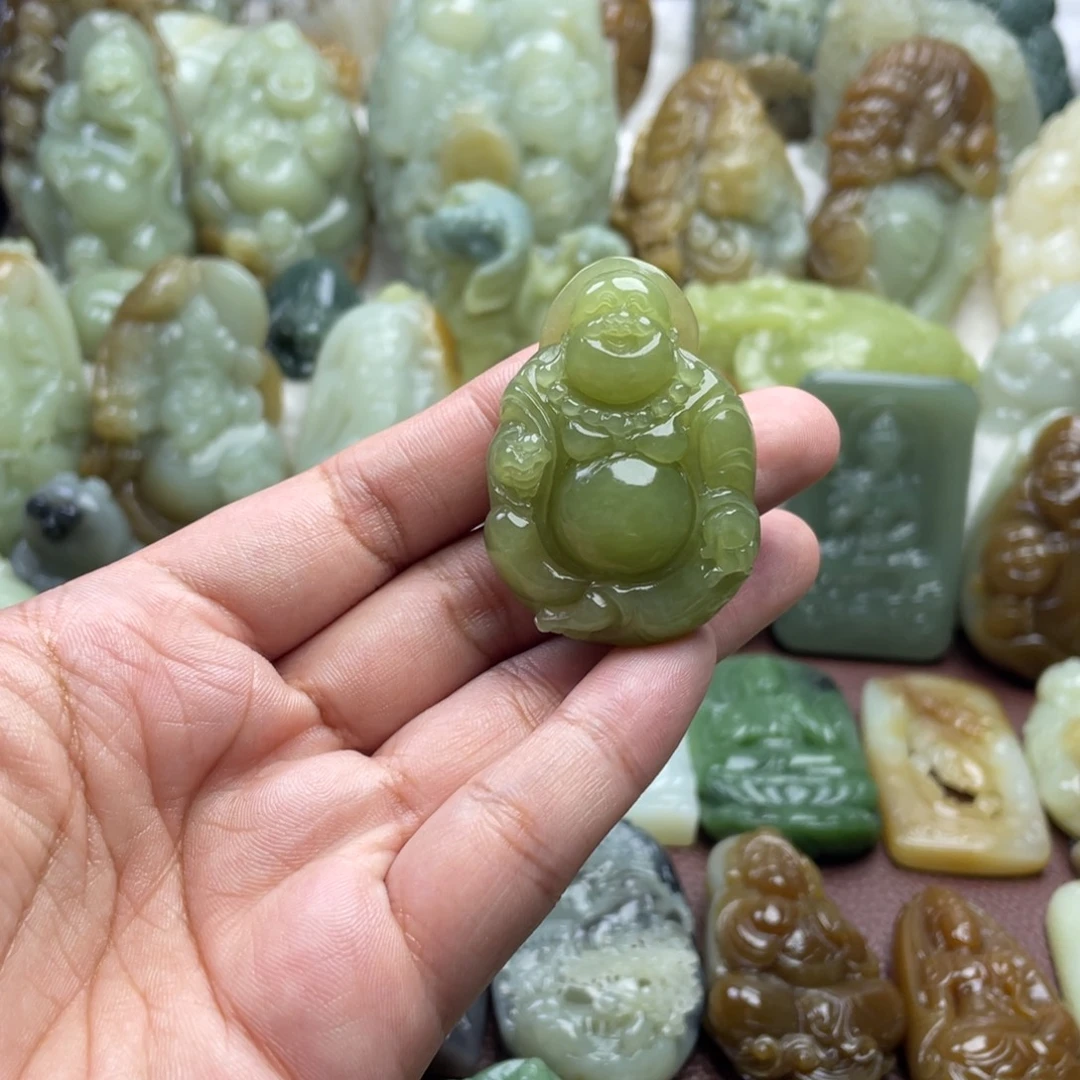 颈饰未镶嵌和田玉