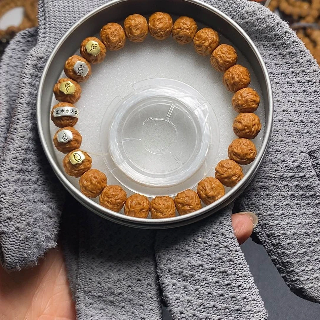 猴头核桃吊坠全品10左右六标高配游龙珠70号