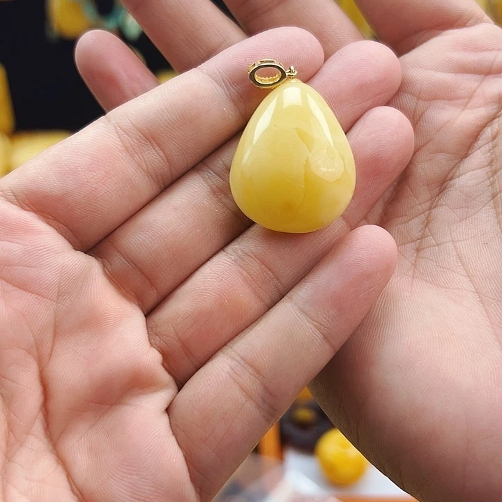 裸石蜜蜡未镶嵌蜜蜡