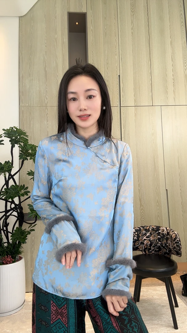 新中式立领印花斜襟长袖水貂毛打底衬衫