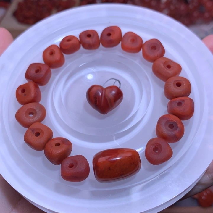 喵***v南红玛瑙未镶嵌珠宝半成品10