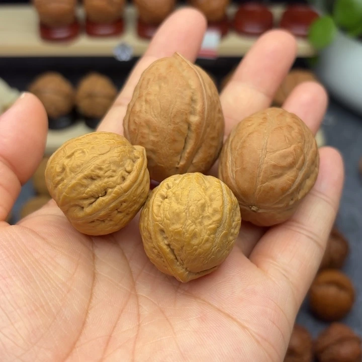 腿***腿文玩核桃把件野生核桃秋子手捻295