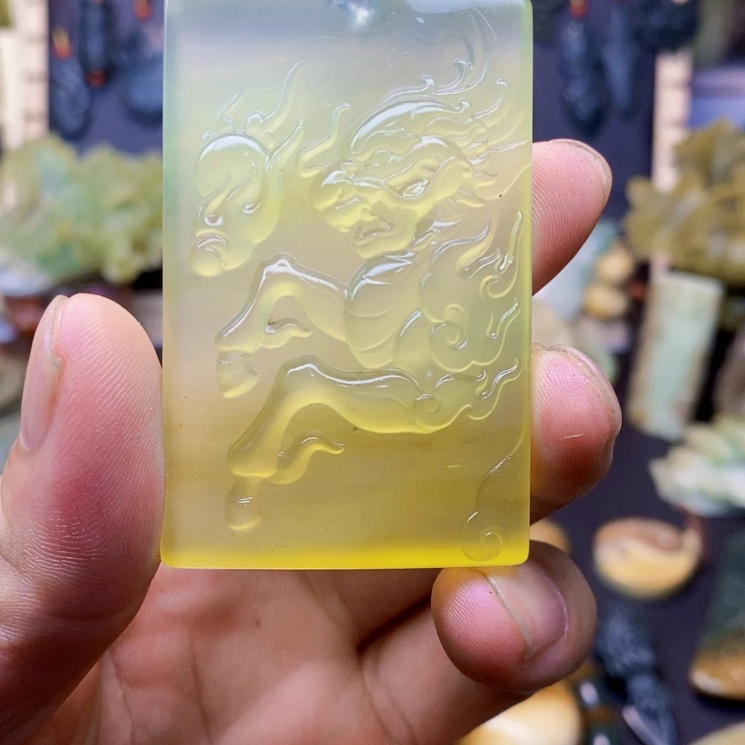 未镶嵌蛇纹石玉颈饰