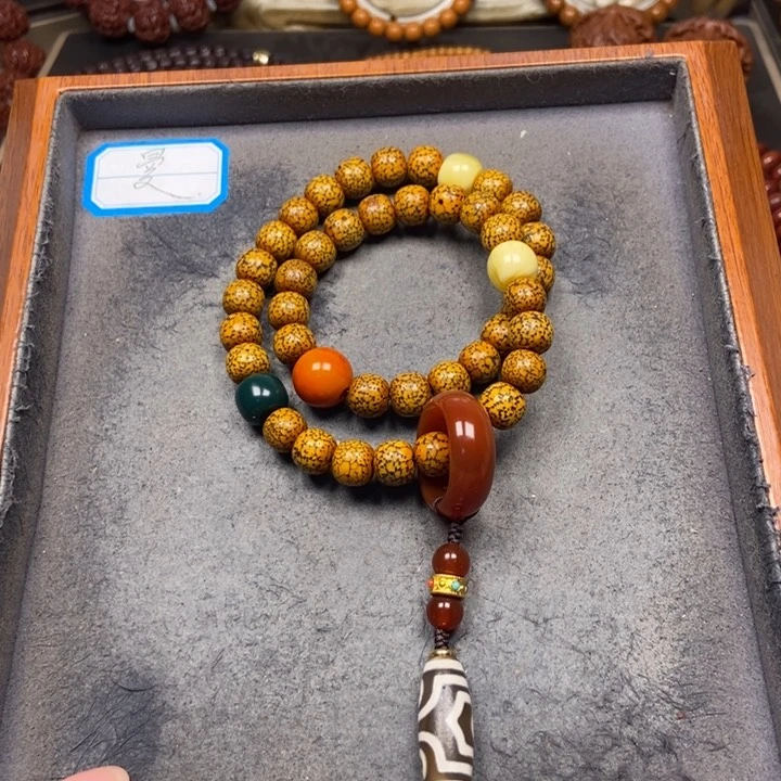 星月菩提吊坠菩提