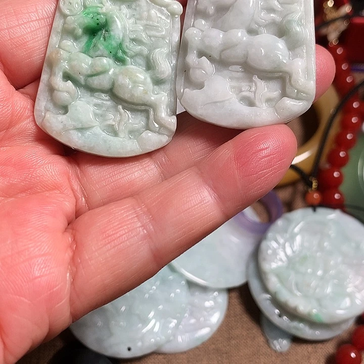 套链未镶嵌透闪石质玉