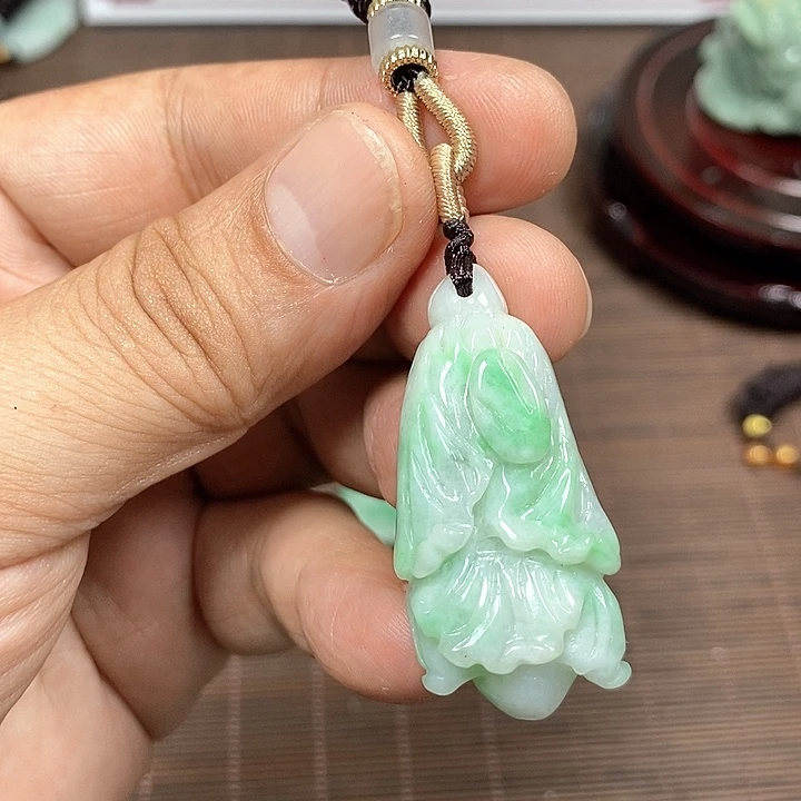 颈饰未镶嵌翡翠天然翡翠玉A货配证书