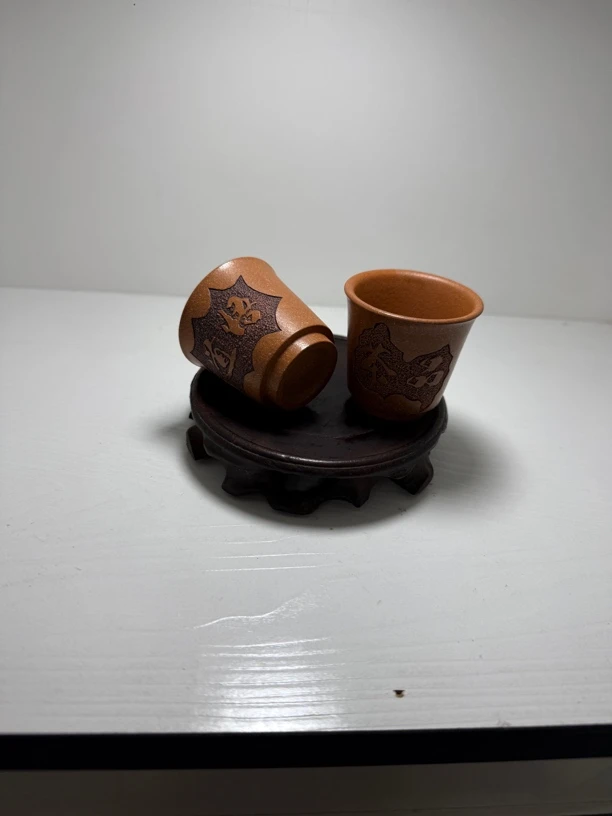 宜兴紫砂，小容量铃铛杯。手刻品茶悟道。茶杯对杯精致品茗杯茶具