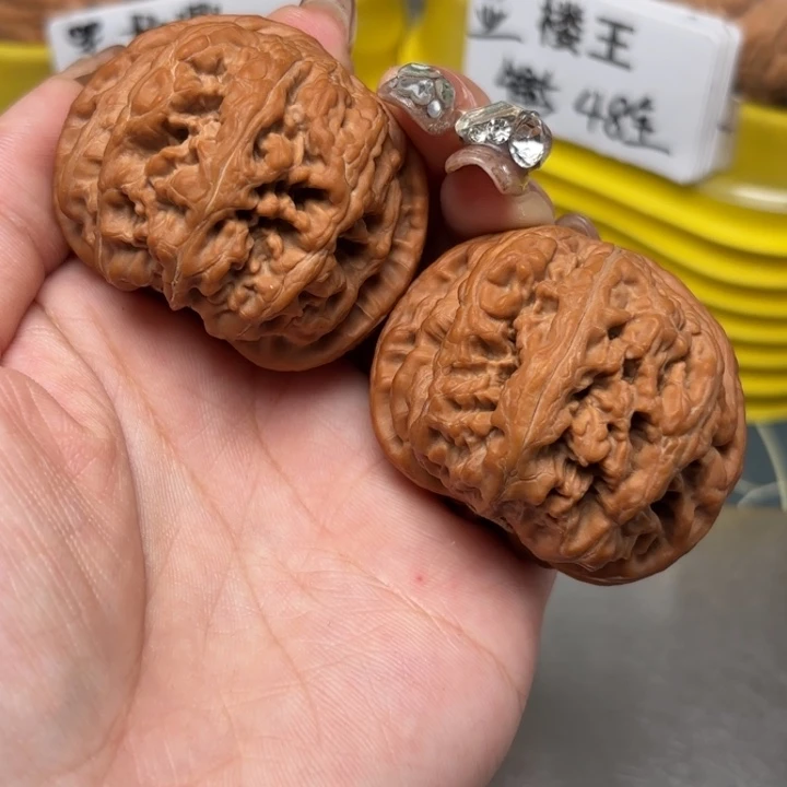文玩核桃吊坠47-27585-02