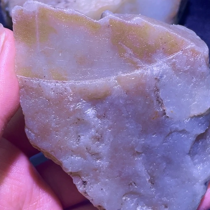 和田玉未镶嵌珠宝半成品