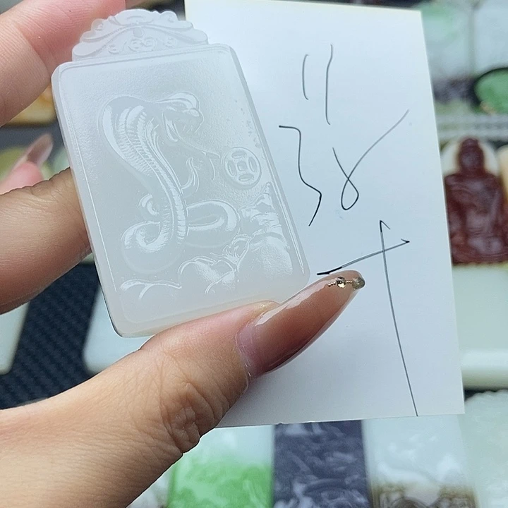 颈饰未镶嵌和田玉