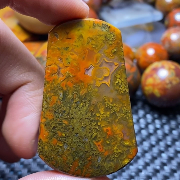 玛瑙/玉髓颈饰未镶嵌