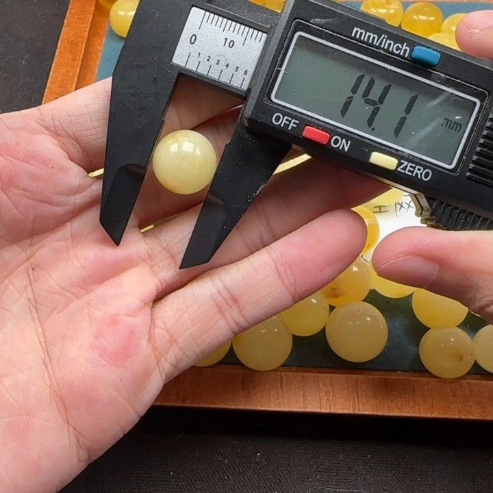 蜜蜡未镶嵌珠宝奇石天然141