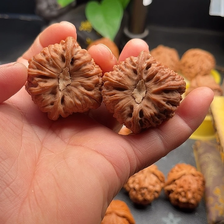 文玩核桃把件全品平谷凹底边42➕