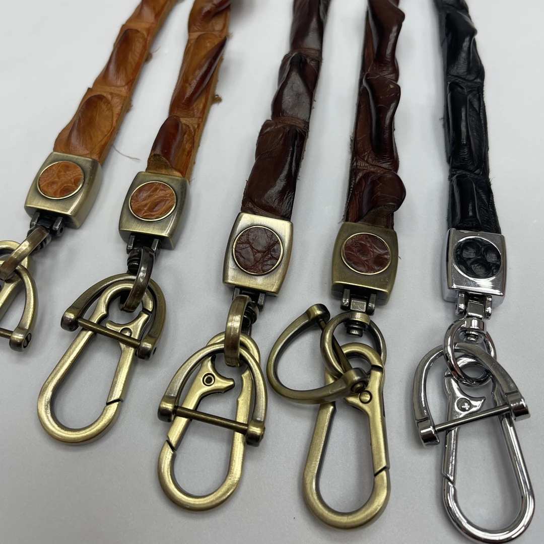 湾鳄骨皮钥匙扣 小巧精美携带方便装钥匙扣小巧鳄鱼皮纯手工