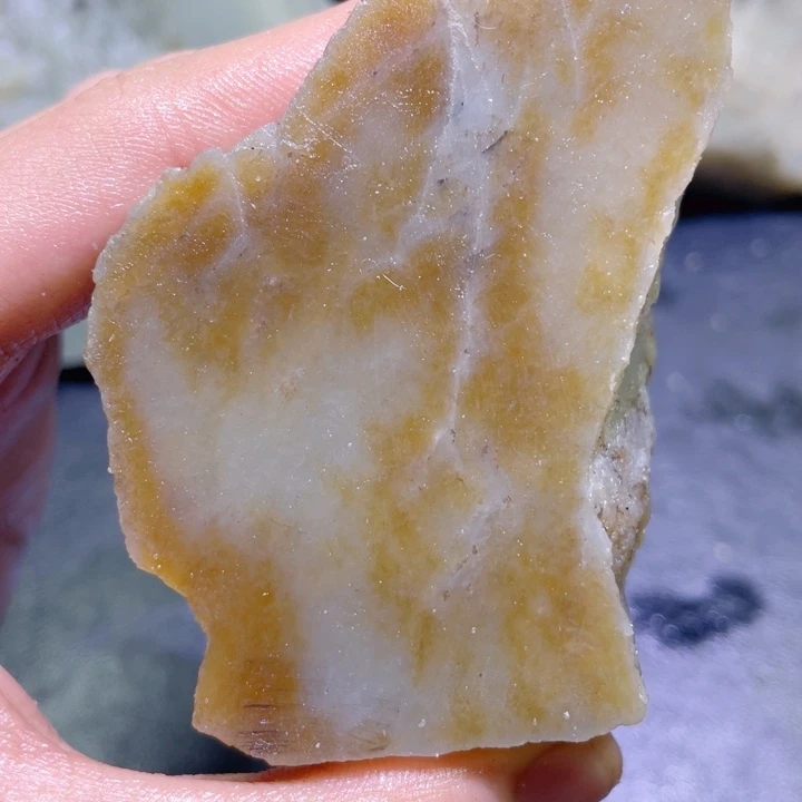 和田玉未镶嵌珠宝半成品