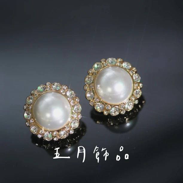 铜合金仿珍珠耳饰 新款小众设计高级定制重工气质耳钉