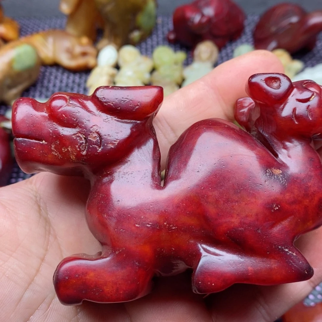 蛇纹石玉颈饰未镶嵌富****乐